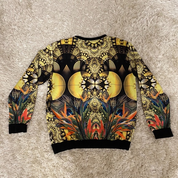 Psychedelic Fractal Sweater - Picture 3 of 4